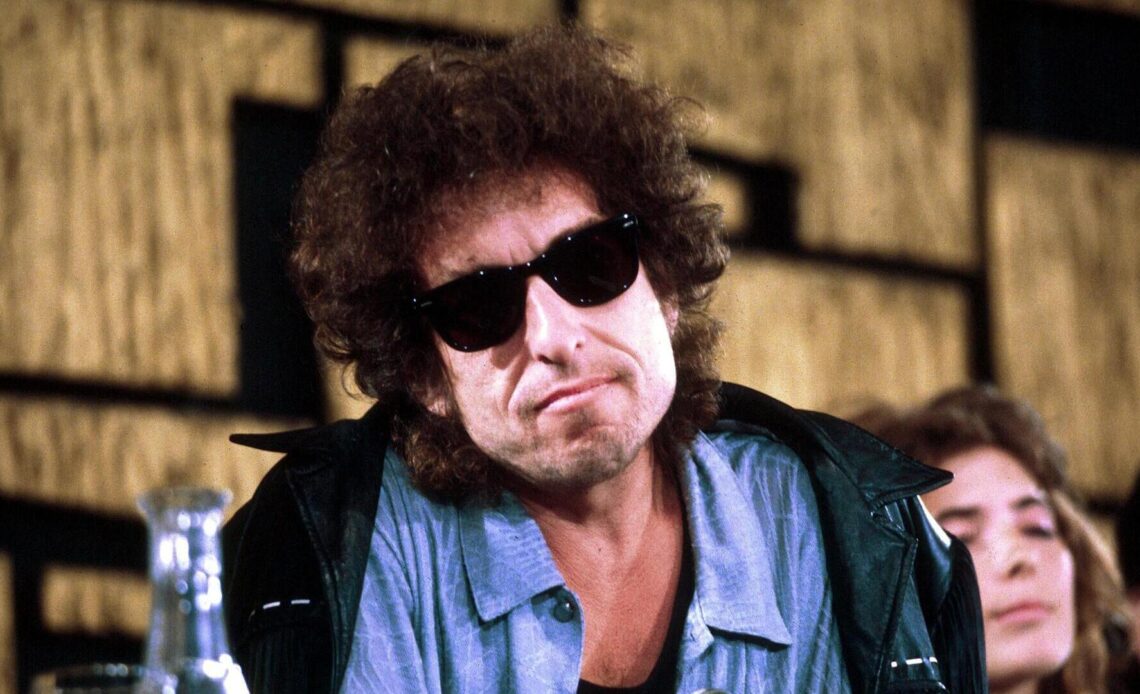 Bob Dylan Net Worth 2022